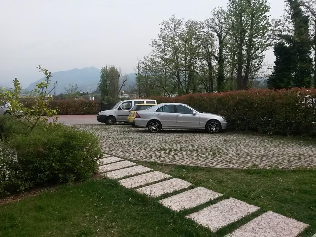 Agriturismo Camparella Pastrengo Luaran gambar